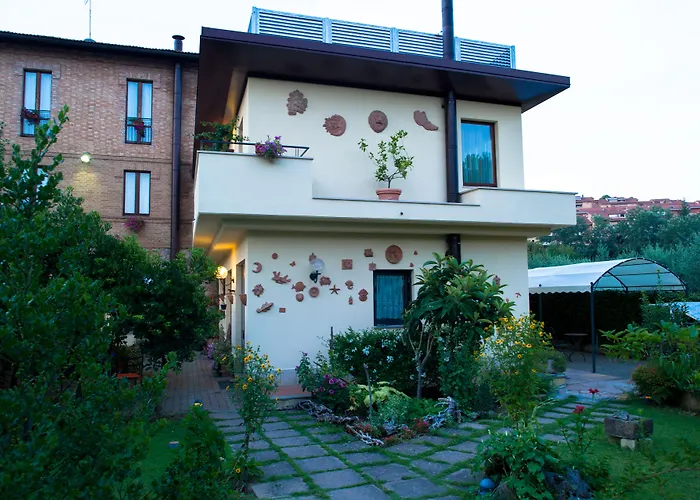 Hotel Ping Pong: Hotel Ristorante Piccolo Chianti
